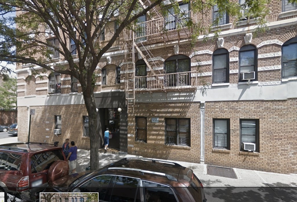 Primary Photo - 350 Keap St