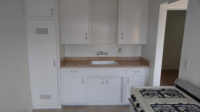 Foto del edificio - 25340 Oak St