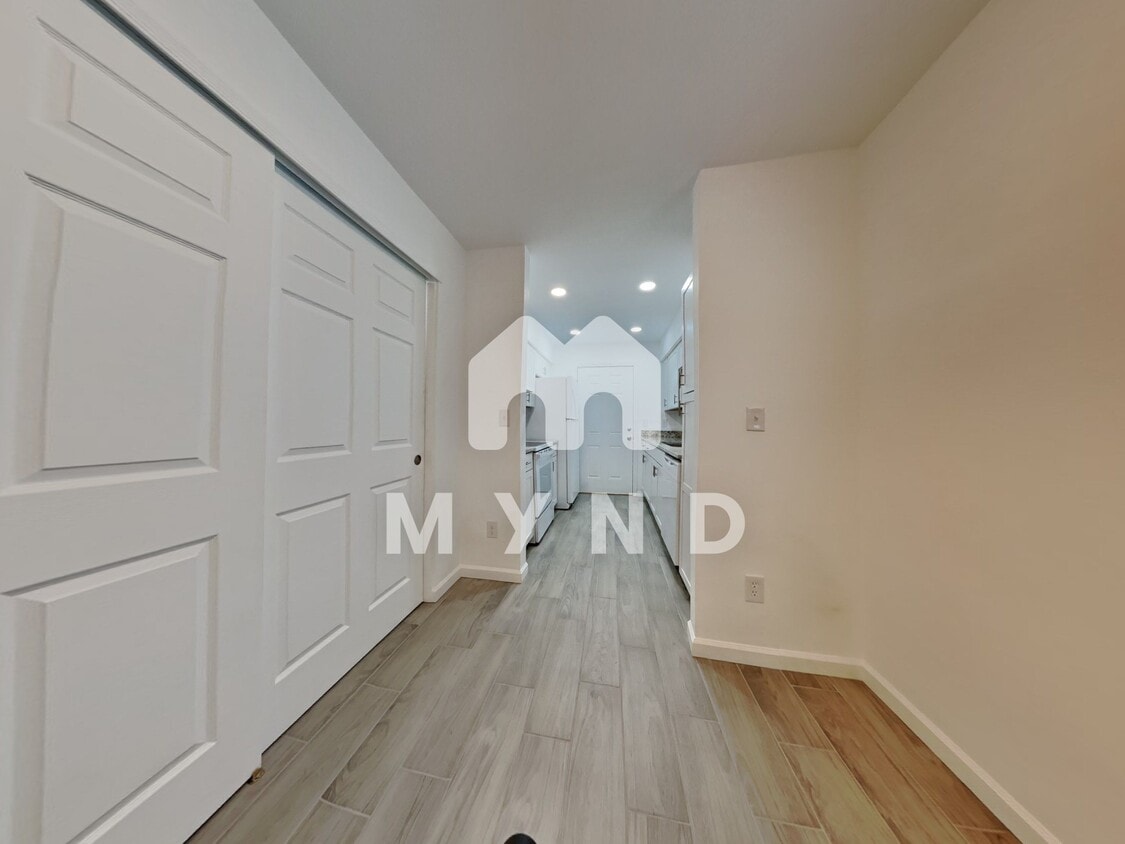 6649 W Ocotillo Rd Apt 102 Condo for Rent in Glendale, AZ