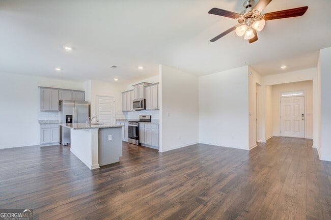 Foto del edificio - 4113 Spencer Ln