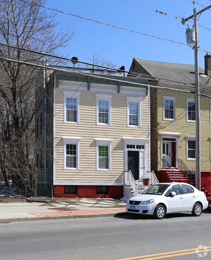 Primary Photo - 50 Delaware Ave
