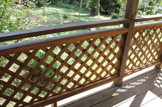 Foto del edificio - Duplex in Oak Ridge