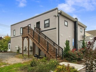 Building Photo - 17 N Main St