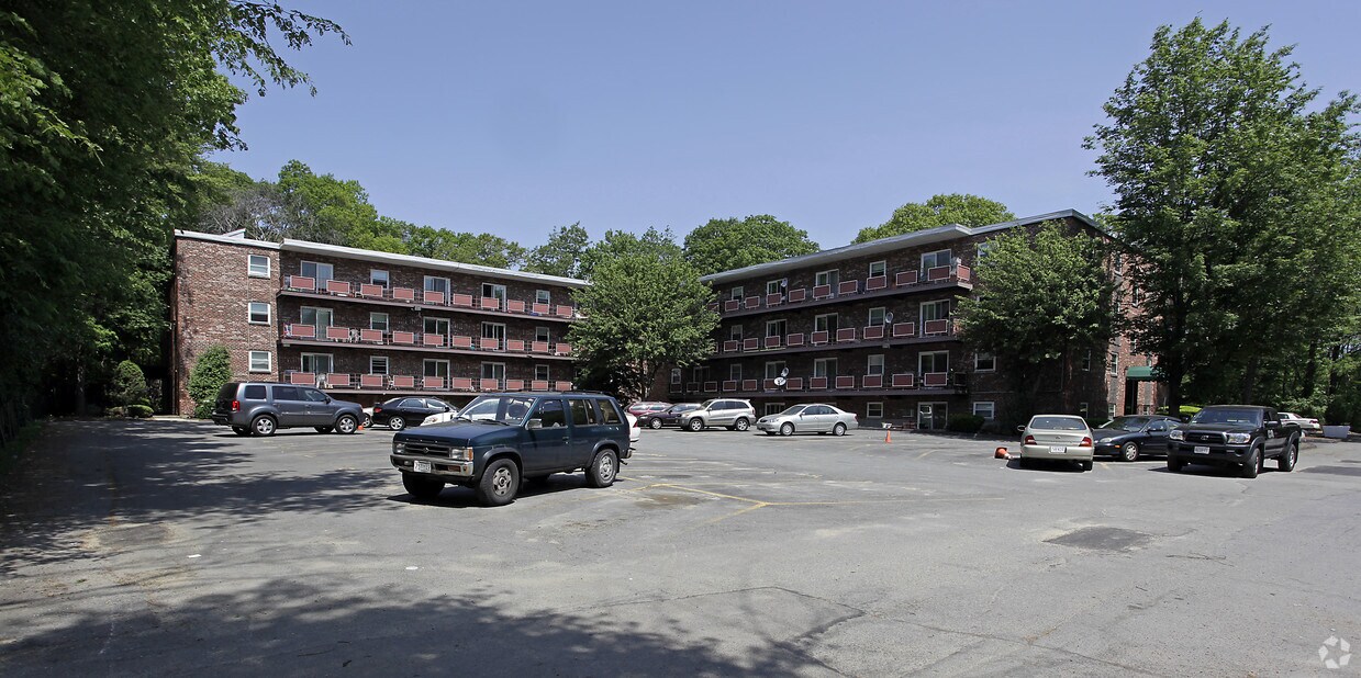 Foto del edificio - 100-102 Livermore St