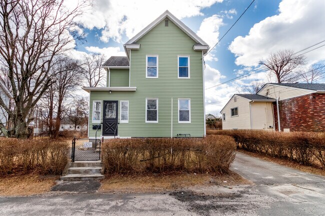 Building Photo - 67 Avon Ave