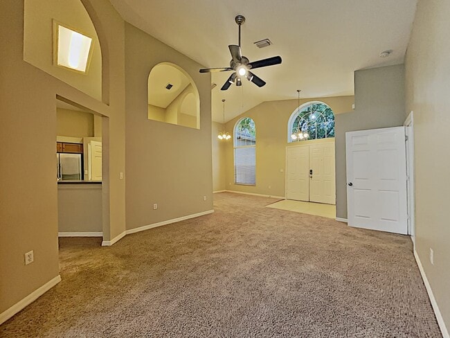Building Photo - 18102 Palm Breeze Dr