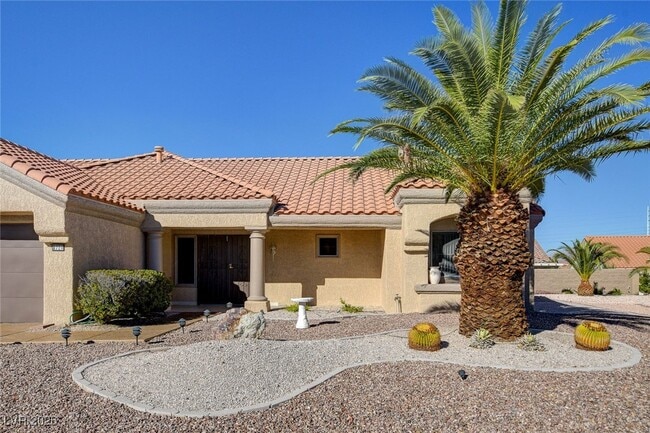 Foto del edificio - 8720 Pennystone Ave