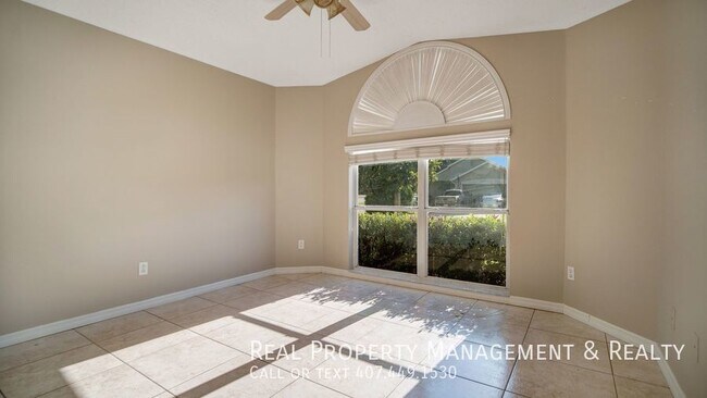Building Photo - Beautiful 3 BR / 2 BA Home in Forest Oaks ...