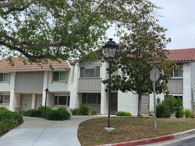 Foto del edificio - 265 Green Heath Pl