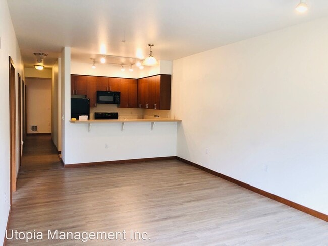Building Photo - 3 br, 2 bath House - 910 Gladstone Street ...
