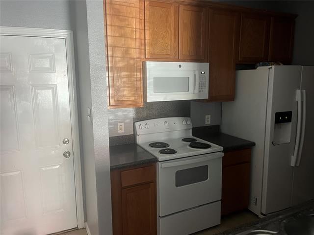 Foto del edificio - 213 S Magnolia St