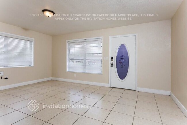 Foto del edificio - 1360 NW 173rd Terrace