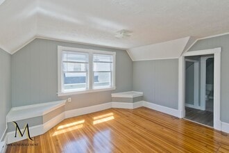 Building Photo - 122 Fort Pleasant Ave