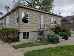 Building Photo - 740 Wasatch St.