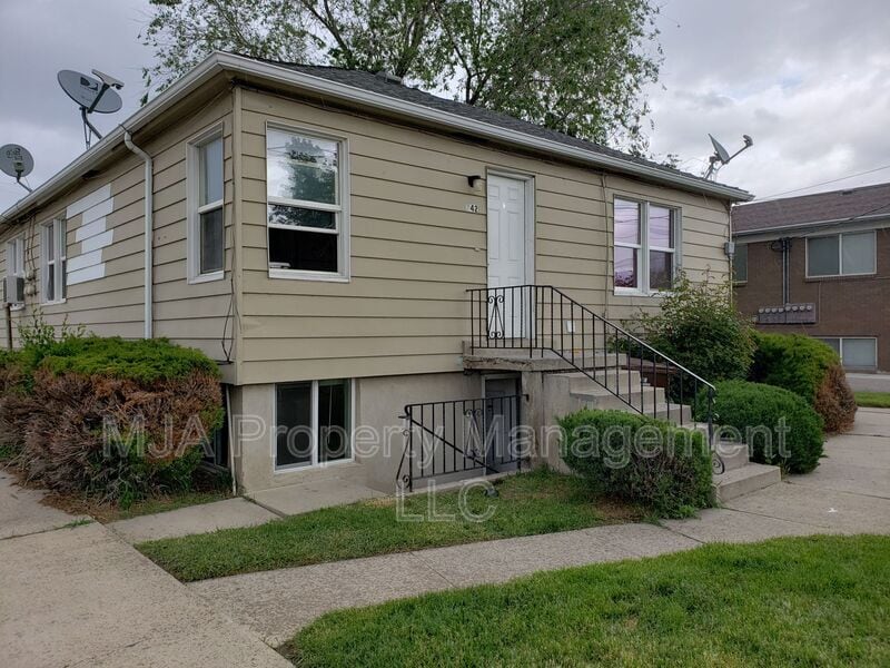 Photo - 740 W Wasatch St