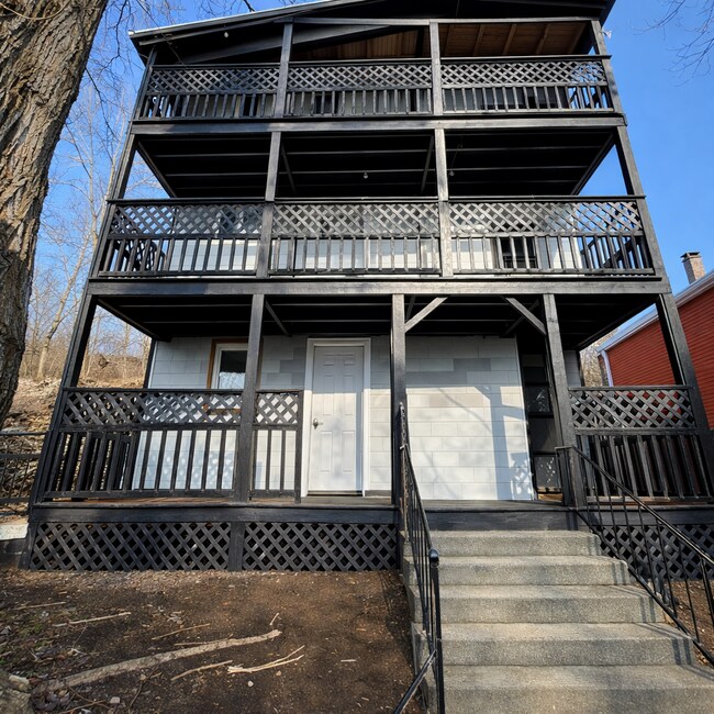 Foto del edificio - 490 Boswell Ave