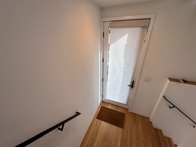 Foto del edificio - $500 off June! Call for details.