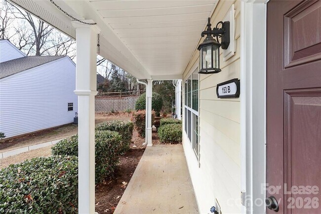 Foto del edificio - 153 Marakery Rd