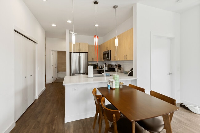 Photo - 1507 N. Western-302 Apartment