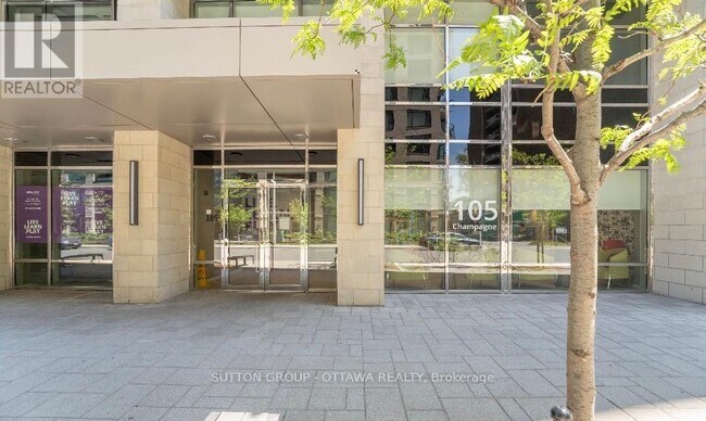 Building Photo - 105 Champagne Ave S