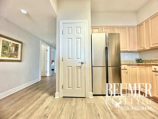 Building Photo - Rare Luxury Coastal Condo Available for 12...