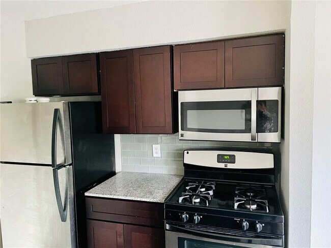 Foto del edificio - 1202 Newning Ave
