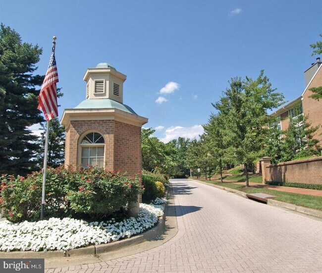 Foto del edificio - 10912 Brewer House Rd