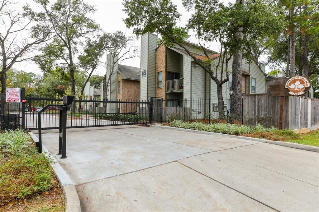 Foto principal - 17417 Red Oak Dr