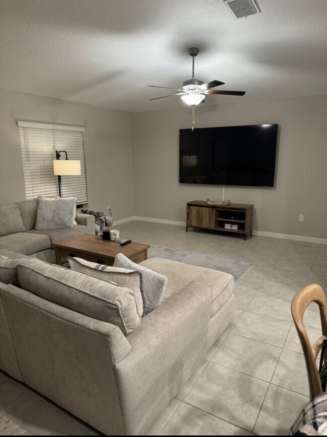 Foto del edificio - 10359 Scarlet Skimmer Dr