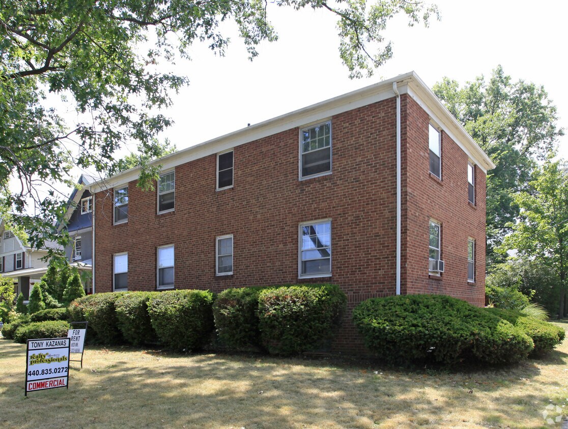 Building Photo - 1169 French Ave