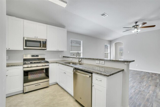 Foto del edificio - 210 Glencarry Trail