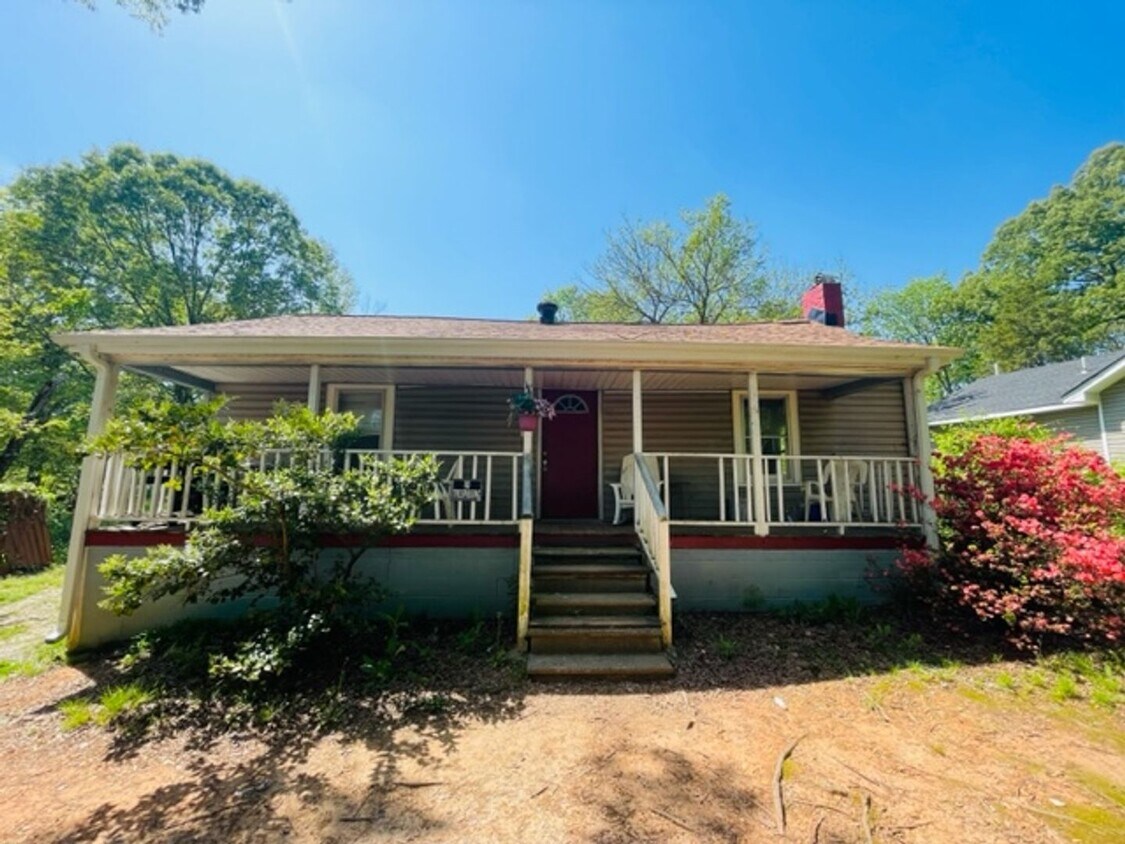 Primary Photo - 514 Hines St