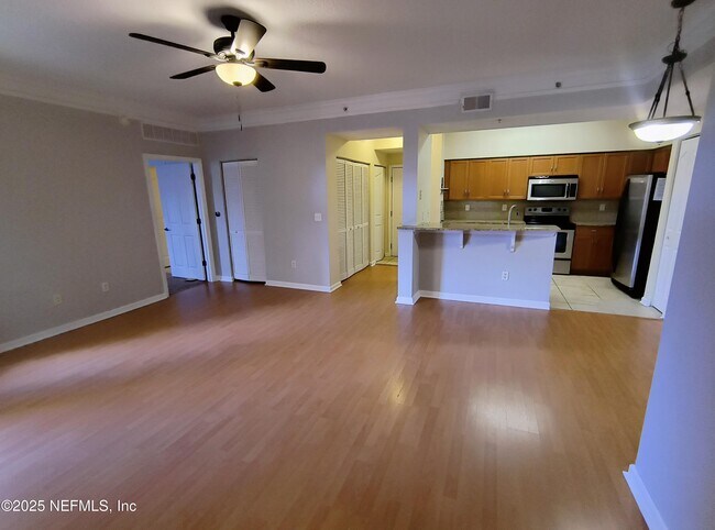 Foto del edificio - 10435 Mid Town Pkwy