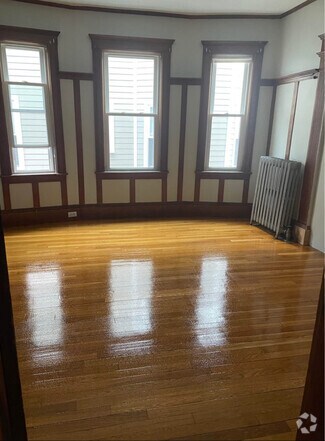 Building Photo - 18 Spaulding St