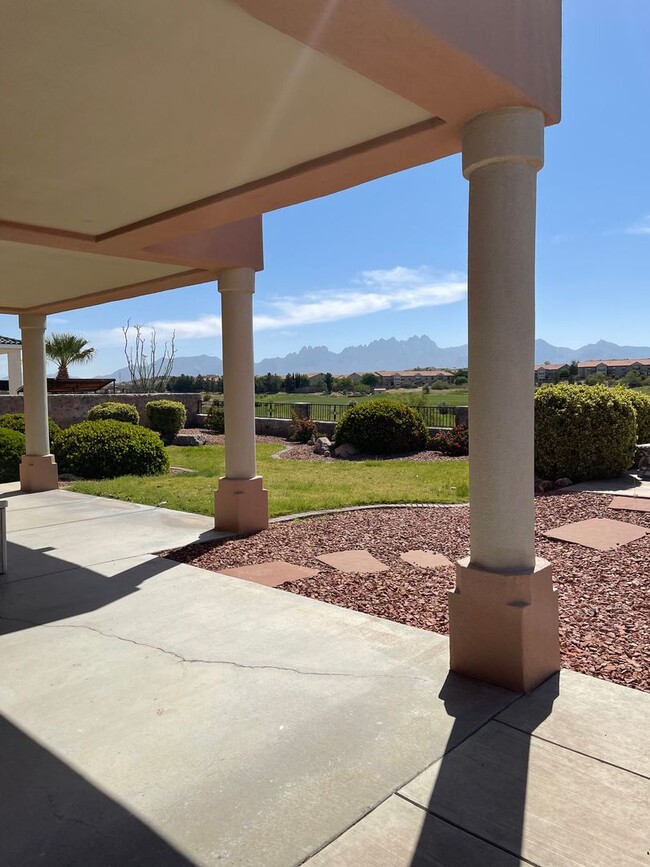 Building Photo - 3 Bed/2.5 Bath Home on Golf Club Rd in Son...