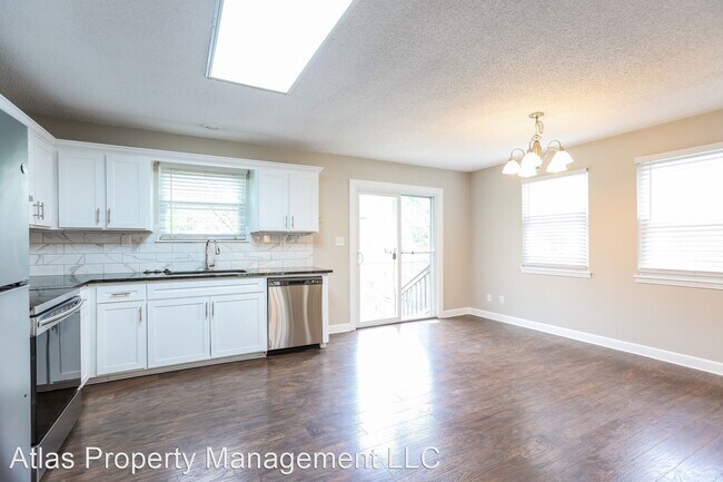 Building Photo - 3 br, 2 bath House - 120 SE Topaz Drive