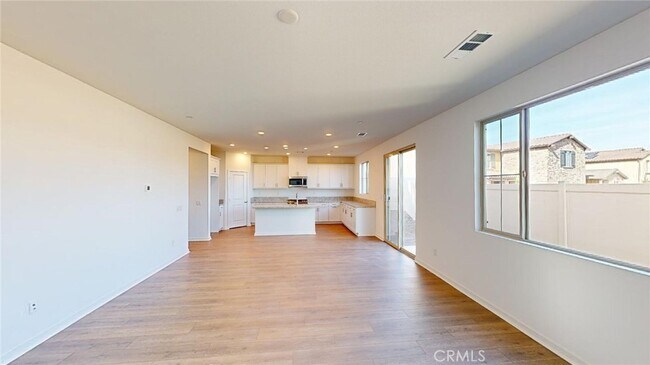 Building Photo - 2206 Yuzu St