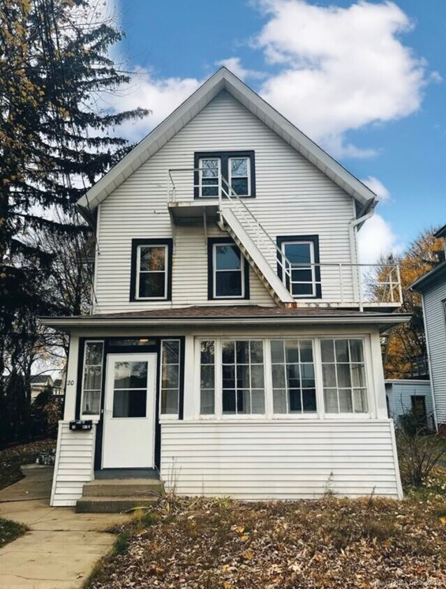 Primary Photo - 20 Lee Ave