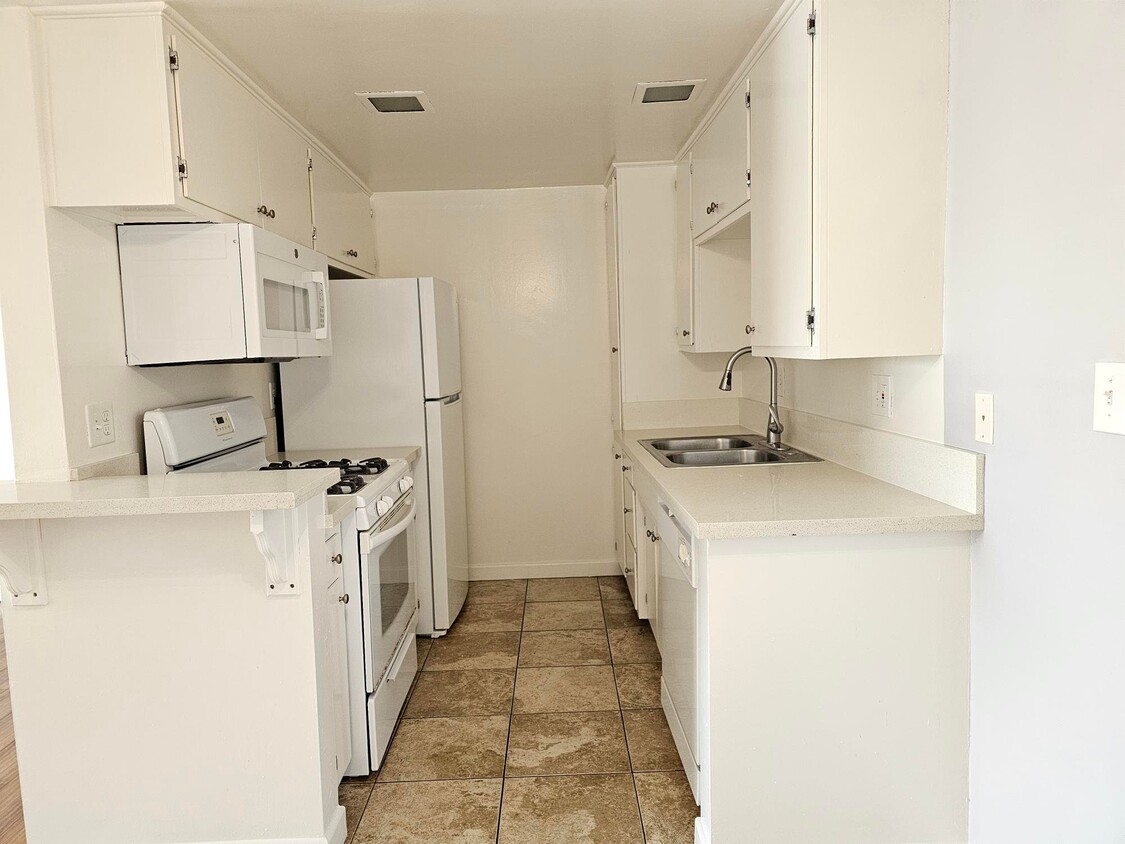 Photo - 20810 Amie Ave (Torrance, CA)