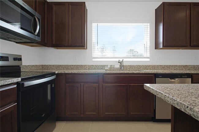 Building Photo - 3139 Cedar Xing Blvd