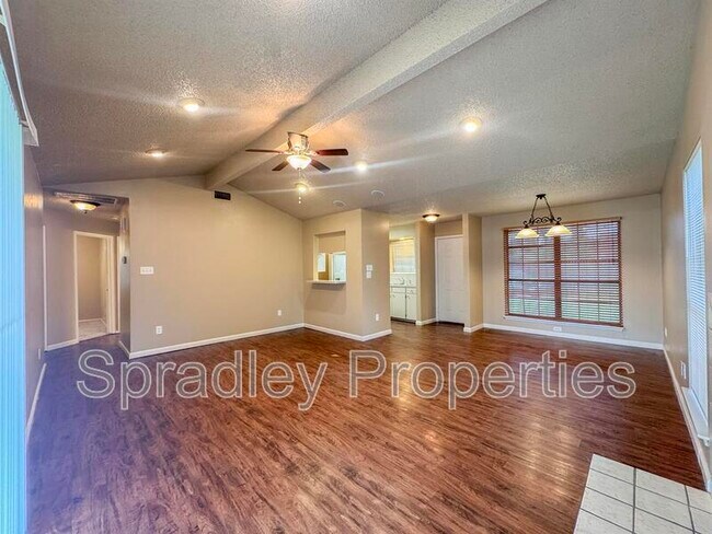 Foto del edificio - 9306 Trailridge Dr