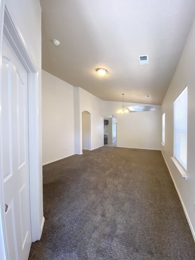 Building Photo - Single Story/4 BR - NW ABQ