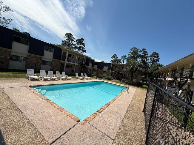 Building Photo - 3755 Delaware St