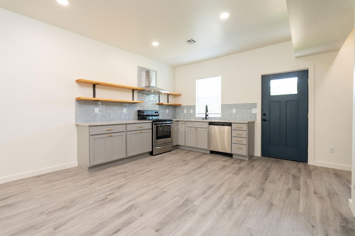 Foto principal - 2823 N Oliver St