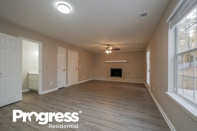 Building Photo - 1390 Misty Ridge Ct