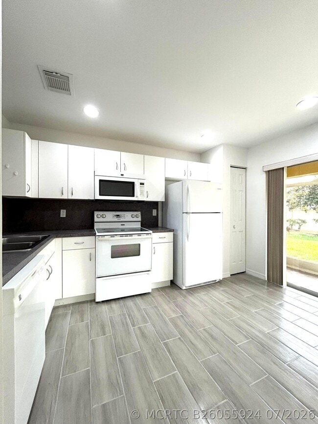 Building Photo - 1007 Arezzo Cir