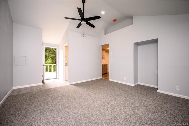 Building Photo - 12 Red Brook Rd