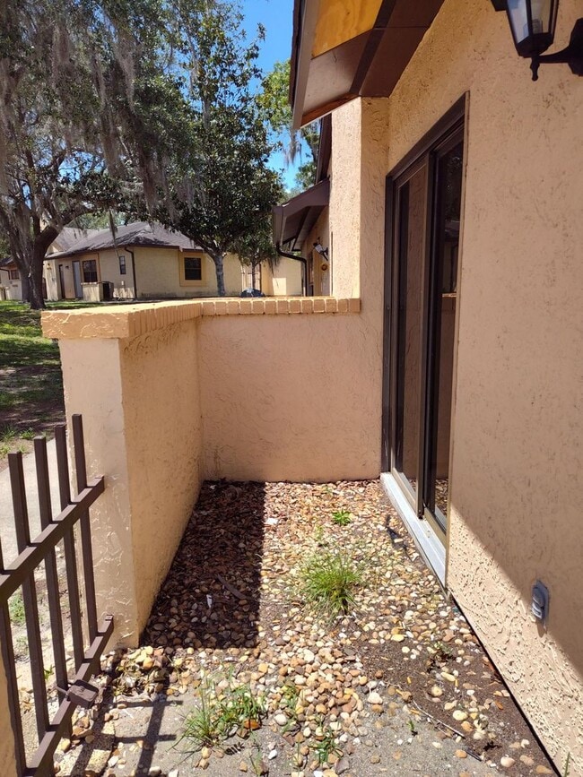 Foto del edificio - Welcome to Silver Springs Shores–Plaza Rid...