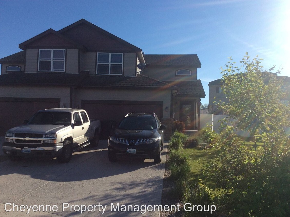 Foto principal - 6970 Wild Bill Ct