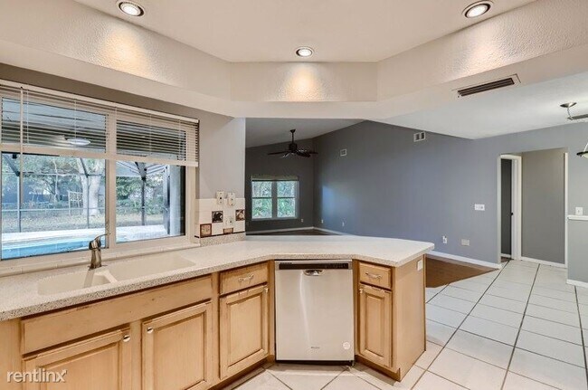 Foto del edificio - 4 br, 2 bath House - 3906 Broomsedge Ln UNIT